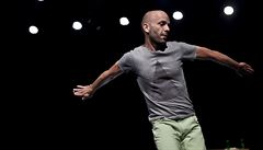 Honza Malík v p�edstavení Move On, soubor NANOHACH.