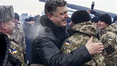 Poroenko chce zruit neutralitu Ukrajiny a zamit na zpad