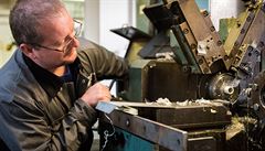 Firma Kovovýroba Hrubý p�sobí v podkrkono�ské Dolní Branné.