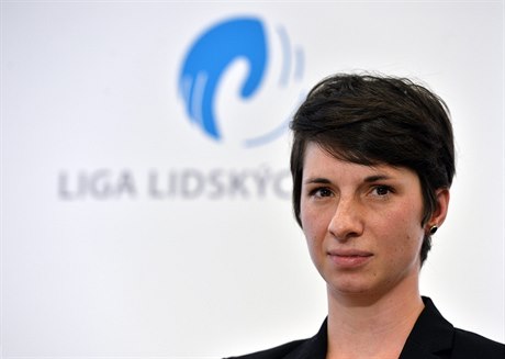 Stěžovatelka Alexandra Krejzová vystoupila 11. prosince v Praze na tiskové...