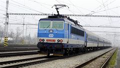 Vlak usmrtil u Ostravy lovka, na trati je provoz peruen