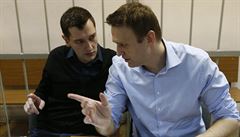 Nad Navalnm se stahuj mraky. Oponenta Putina chce Moskva za memi