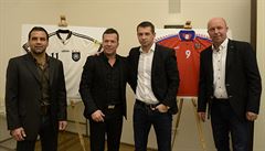 Fotbaloví internacionálové (zleva) Ulf Kirsten, Lothar Matthäus, Pavel Kuka a...