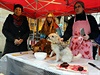 Happening Prodej vnonch ps uspodali aktivist z Kolektivu pro zvata v...