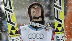 Rakouský skokan na lyžích Stefan Kraft slaví triumf v úvodním závodě Turné. | na serveru Lidovky.cz | aktuální zprávy