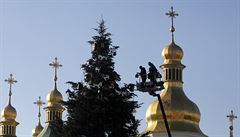 Vánoce na Ukrajině? Za červenou linií ozdobené stromečky pohasnou