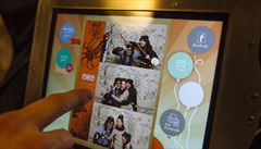 O fotobudku Smilebox, kterou ped temi lety David eovský s kolegy postavil,...