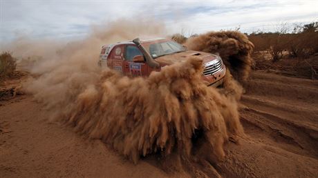 Druhá etapa Rallye Dakar: Argentinec Yacopini na Toyot.