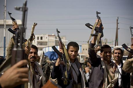 Jemen se propad do chaosu od loska, kdy it, obvajc tradin sever zem,...
