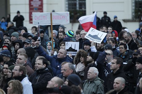 Muslimové v esku po útoku na redakci Charlie Hebdo elí výhrkám.