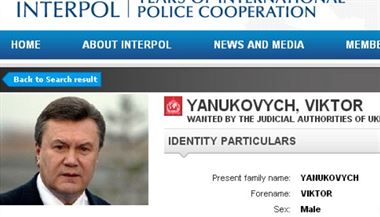 Zatyka Interpolu na svrenho ukrajinskho exprezidenta Viktora Janukovye.