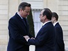 Francois Hollande a britský premiér David Cameron.