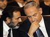 Izraelský premiér Benjamin Netanjahu (vpravo) s Joelem Merguiem, prezidentem...