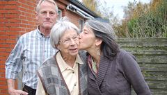Jensine Nygaardová (94 let) se za války starala o eskou dívku, Hanu Dubovou....