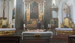 H�ebejk dosud �ádnou detektivku nere�íroval. �U� v kní�ce m� p�ekvapil humor,...