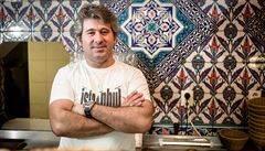 Erol Kaya, majitel turecké restaurace Istanbul Kebab v Opletalov� ulici.