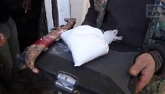 Zvje kokainu v Islmskm sttu? Kurdov nali v Kobani pytel drog