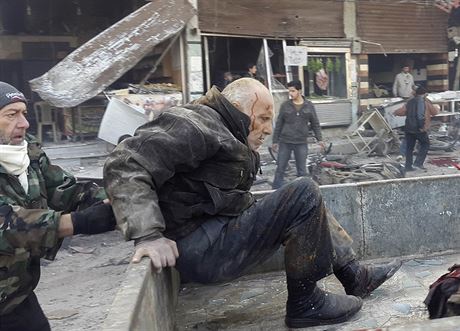 Na pedmst Damaku opt dopadaly bomby, podle opozinch aktivist toily...