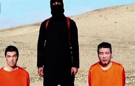 Radikálové z Islámského státu chtjí 4,8 miliardy za dva japonské rukojmí...