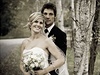 Svatební fotografie Sarah Burkeové a Roryho Bushfielda.