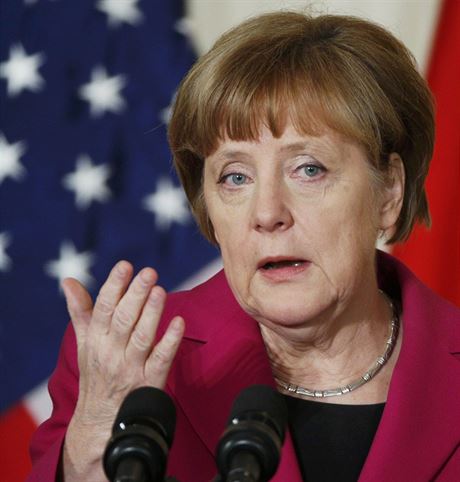 Angela Merkelov i pes nespn vyjednvn trv na diplomatickm een.