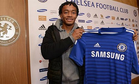 Juan Cuadrado podepsal smlouvu s Chelsea.