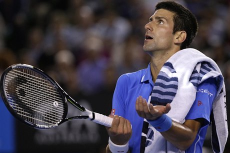 Srbský tenista Novak Djokovi bhem finále Australian Open.