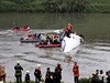 Záchranná akce zíceného letounu TransAsia.