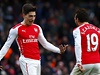 Hri Arsenalu Bellerin a Cazorla oslavuj branku