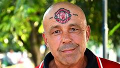 T m, Manchester United. Bulharsk fanouek bojuje o vysnn jmno
