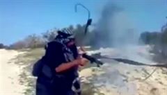 Islámský stát pálí do vlastních řad: video zachycuje fiaska džihádistů 