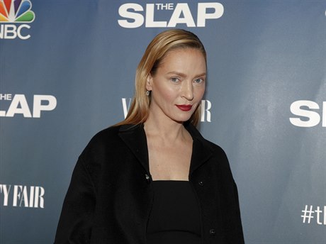 Uma Thurman s novou tváí