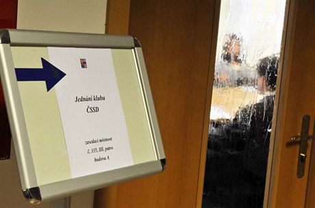 Jednání krajského zastupitelstva mlo 12. února v Karlových Varech eit nové...