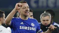 John Terry se raduje z vtzstv.