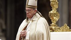 Papež ztloustl. Stres by měl odbourat pohybem, nikoliv těstovinami