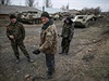 Ukrajintí vojáci na východ zem