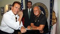 Arnold Schwarzenegger navštívil muzeum v červnu, veřejnosti se otevřelo až v sobotu 30. července.