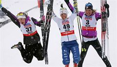 RADOST MEDAILISTEK. Ameri�anky Digginsová (vlevo) a Greggová (vpravo) p�i...