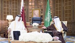 Za kriz v Kataru se skrv boj arabskch rod l Sad a l Sn