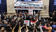 Egypttí novinái protestují proti Islámskému státu (Káhira).
