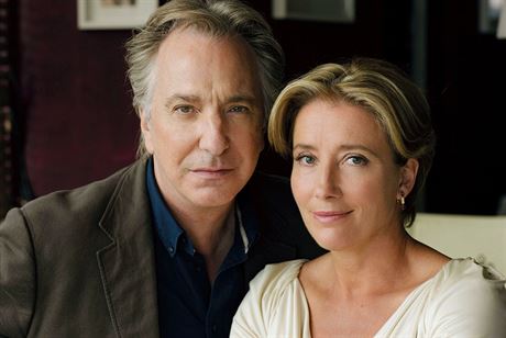 Alan Rickman a Emma Thompson v televiznm filmu The Song of Lunch (2013).