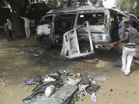 Nsledky teroristickho toku v nigerijskm mst Potiskum.