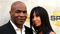 Mike Tyson s manželkou Lakihou Spicerovou.
