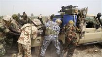 Ofenziva nigerijsk armdy proti extremistm z militantn sekty Boko Haram.