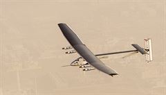 Letoun Solar Impulse 2 vzlétl na cestu kolem světa
