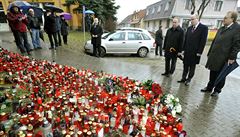 Zapálením sví�ky a polo�ením kv�tin uctil premiér Bohuslav Sobotka 2. b�ezna v...