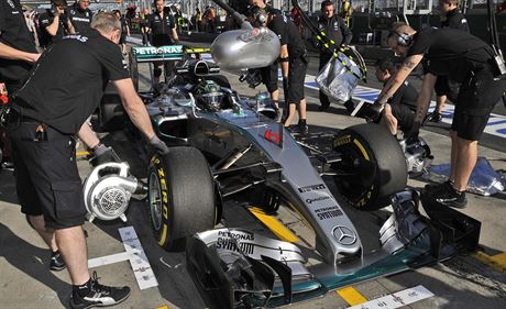 Nico Rosberg v boxech bhem zvodu v Austrlii.