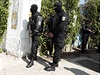 Písluníci tuniských zvlátních jednotek bhem zásahu proti teroristm.