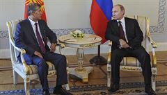 Putin je zpt. Bez dohad by byla nuda, vtipkoval v Petrohrad