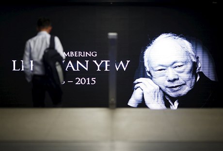 Bývalý premiér a „otec“ Singapuru Lee Kuan Yew (1923–2015).